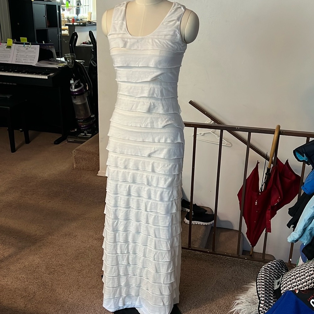 light summer dress stretches